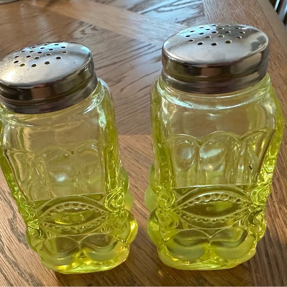 Mosser Vaseline Glass Eye Winkler Pattern - Picture 2 of 2